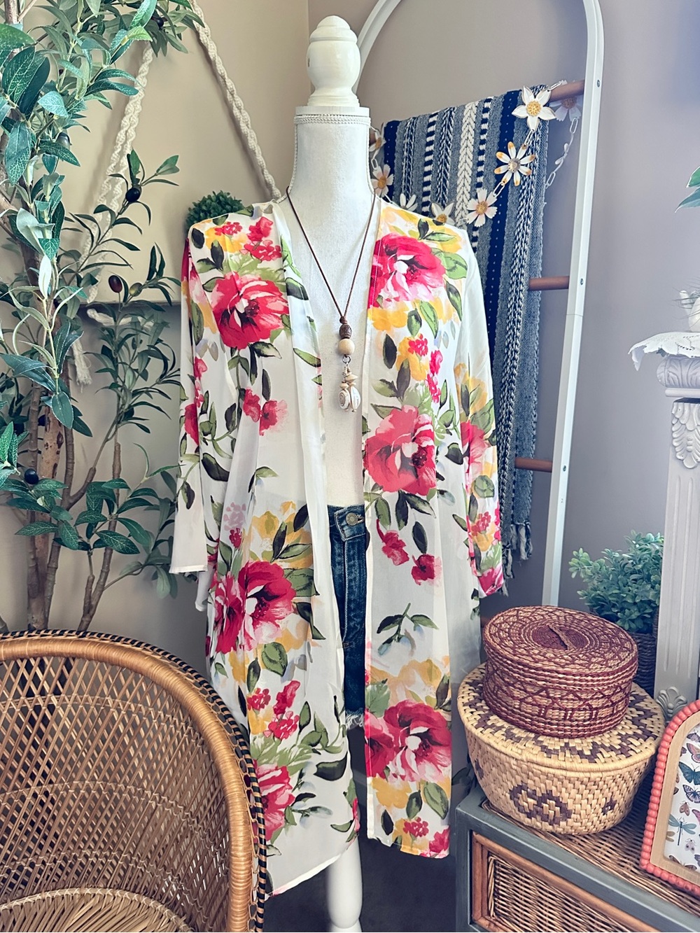 Sweet Lovely Watercolor Floral Kimono Open Front Duster Size M